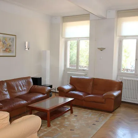 Apartman Lesboisjolis
